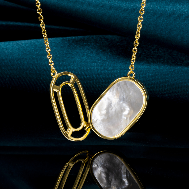 Natural Mother of Pearl Pendant Necklace - Gold Plated Minimalist Jewelry for Daily Elegance