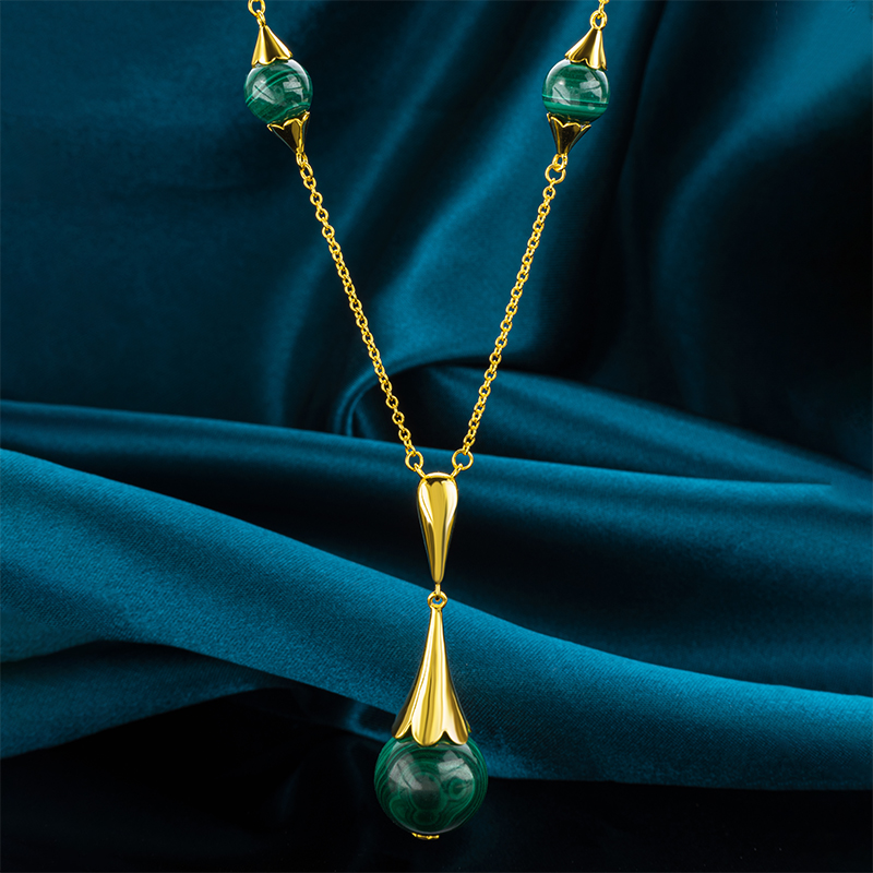 Natural Malachite Necklace – Luxe Boho Elegance
