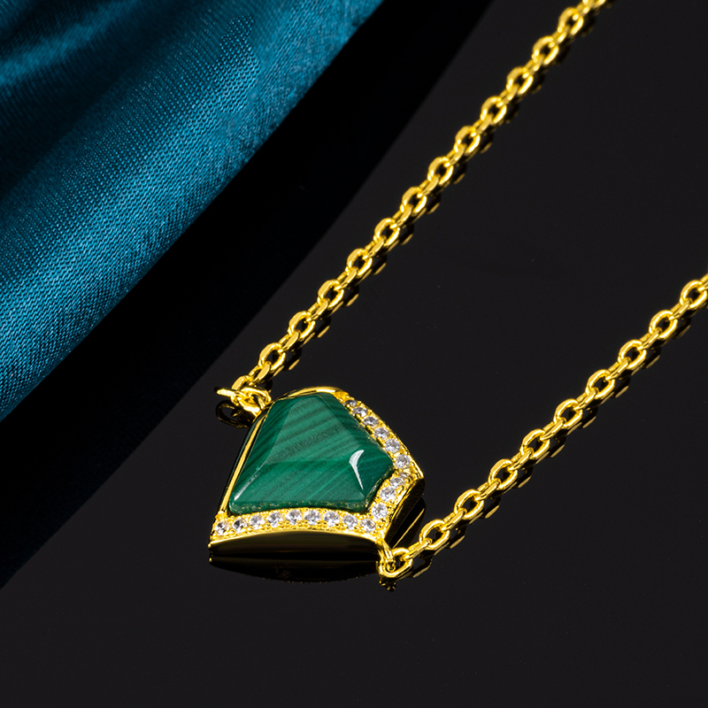 Triangular Malachite Bracelet – Artisan Geometric Chic