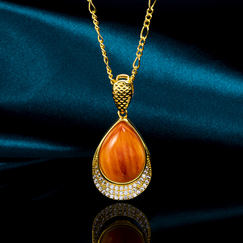 Sunset Orange Teardrop Necklace - Natural Spiny Oyster Shell Collarbone Chain in 18K Gold Plating