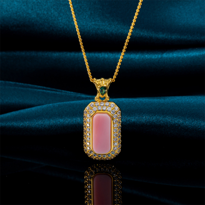 Natural Queen Conch Square Pendant - French Classic