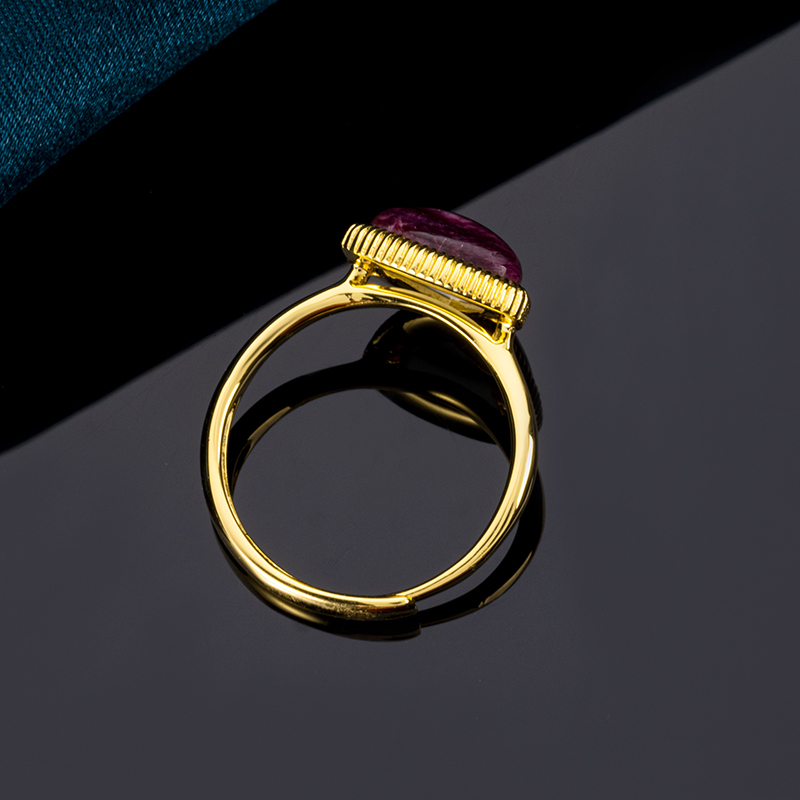 Regal Purple Spiny Oyster Geometric Ring