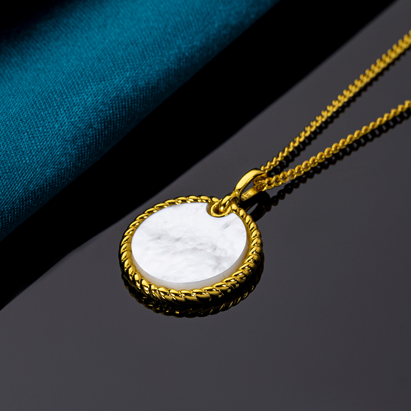 Minimalist Round MOP Necklace