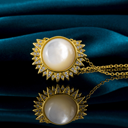 Luminous White Mother of Pearl Sunflower Necklace
