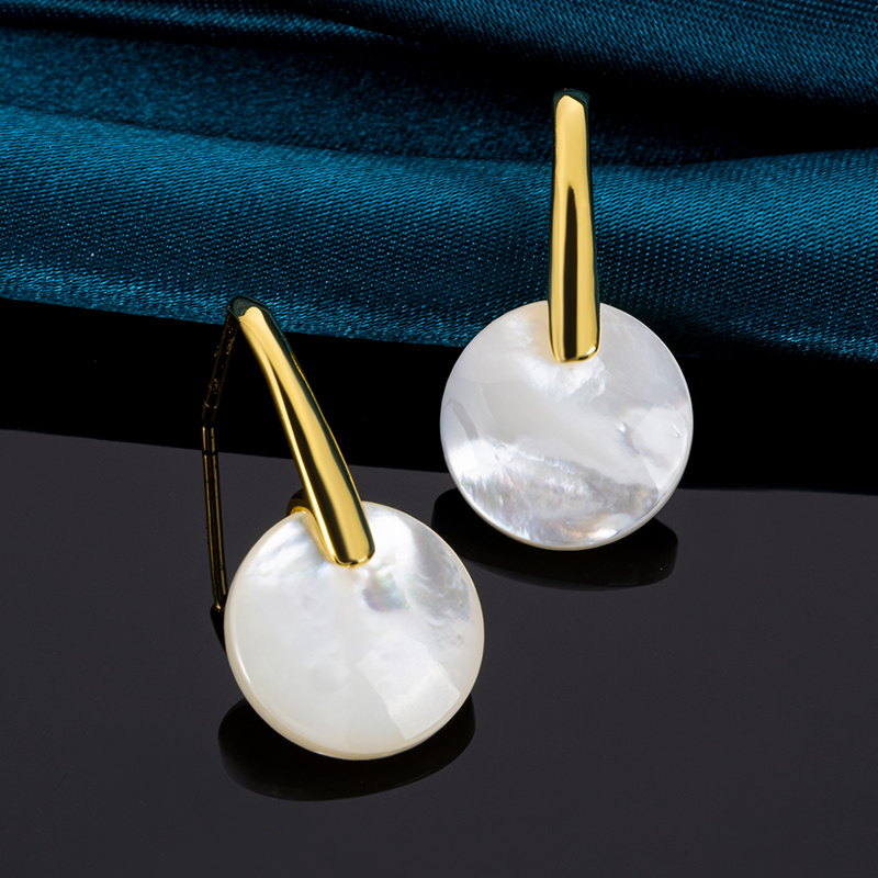 Geometric Hoops Flattering for Round Faces