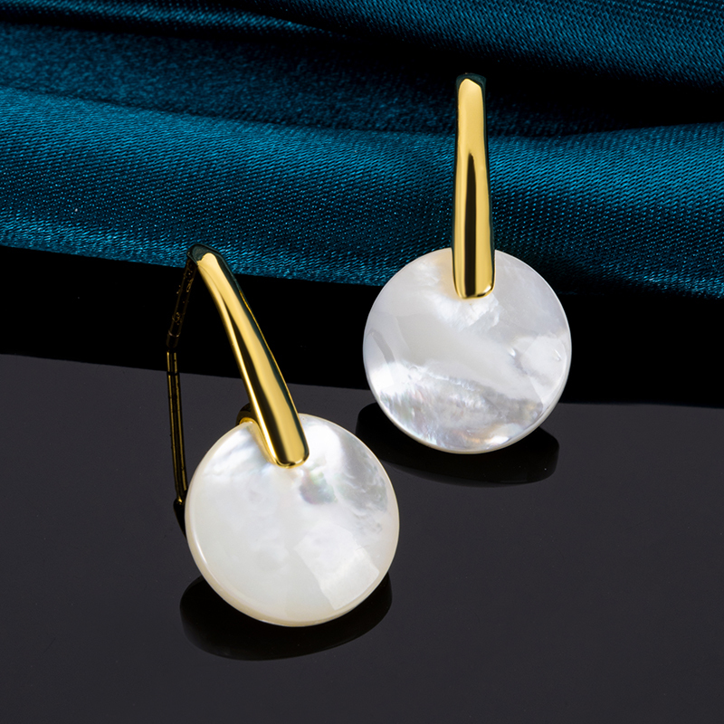 Geometric Hoops Flattering for Round Faces