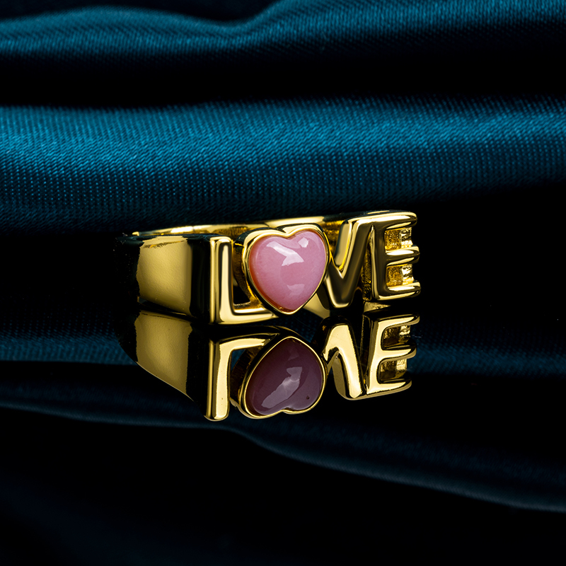 Natural Queen Conch Heart Ring with "Love" Engraved