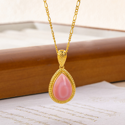 Vintage Palace Style Luxury Noble Queen Conch Shell Teardrop Dangle Earrings