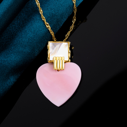 Pink Conch Love Necklace - Beachy Peach Charm, Effortless Sweet