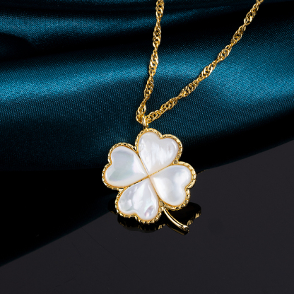 Glistening MOP Clover Necklace - Natural & Luxe Pendant