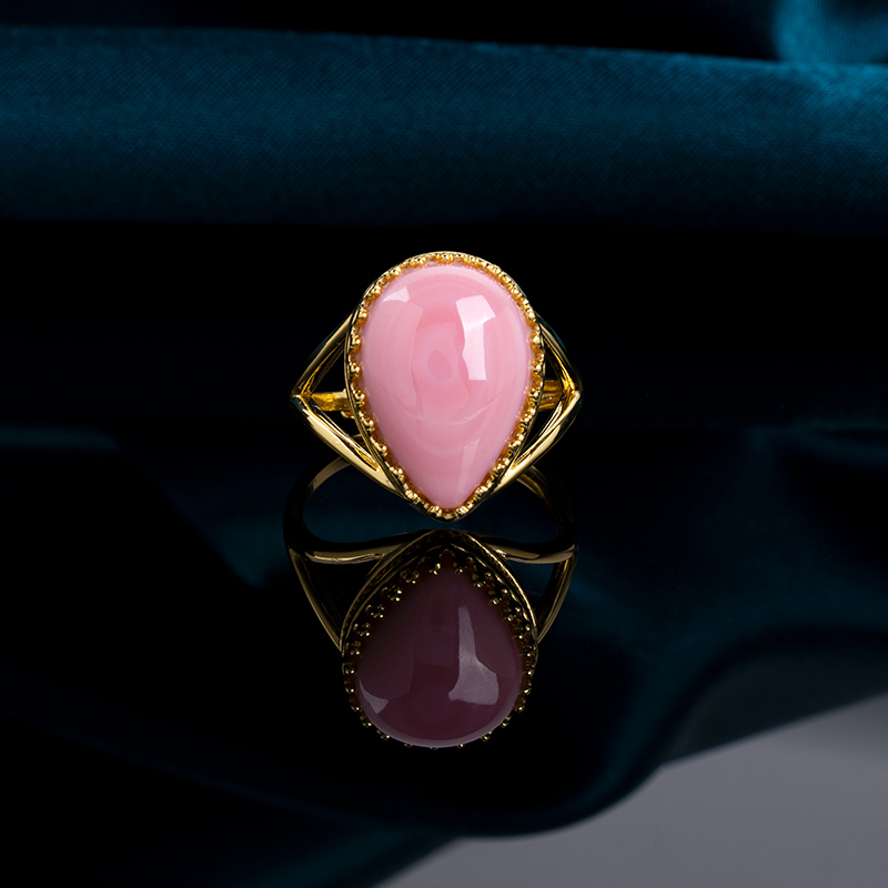 Natural Queen Conch Pink Teardrop Ring for Women