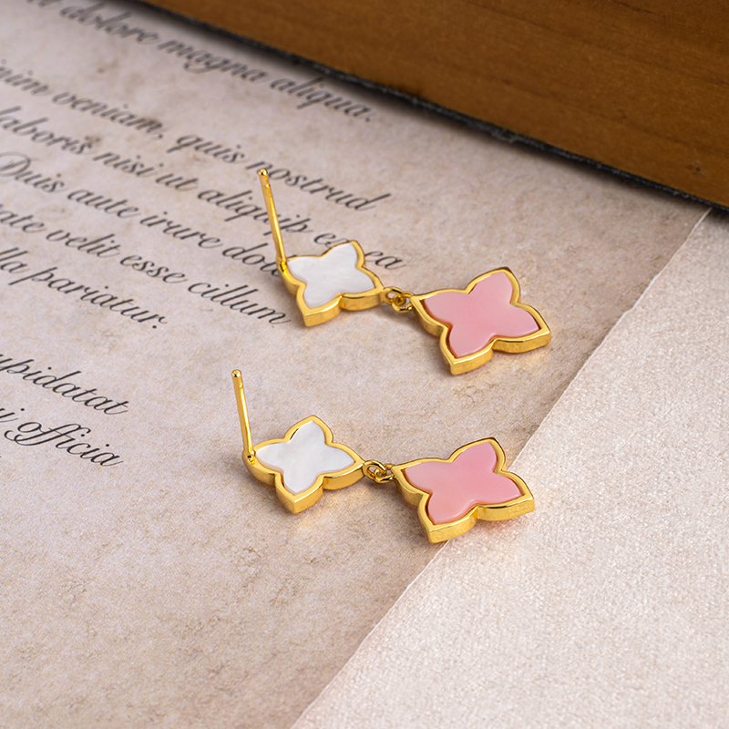 Royal Four-Leaf Earrings: Vintage Gold, Luxe Feminine Drops
