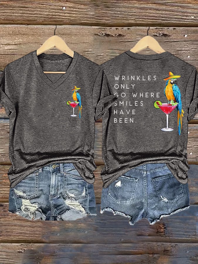 V Neck Retro Wrinkles Only Go Where Smiles Have Been Print T-Shirt