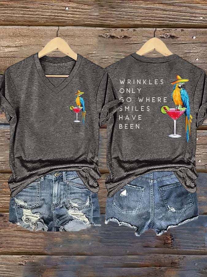 V Neck Retro Wrinkles Only Go Where Smiles Have Been Print T-Shirt