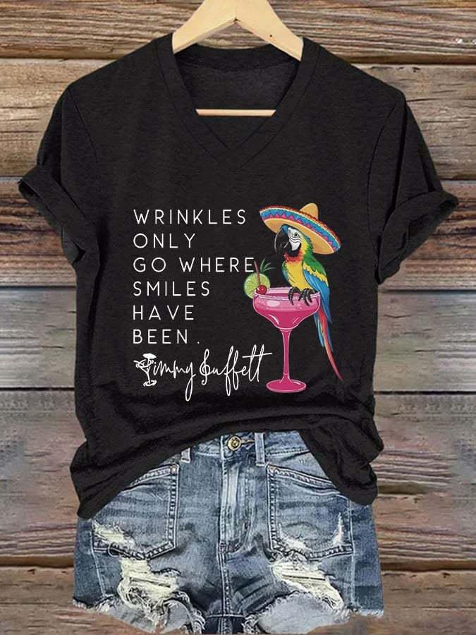 V-Neck Retro Wrinkles Only Go Where Smiles Have Been Print T-Shirt