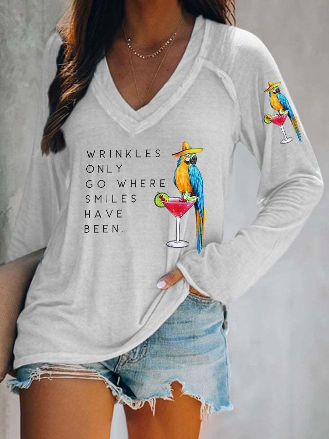 V-neck Retro Wrinkles Only Go Where Smiles Have Been Print T-Shirt