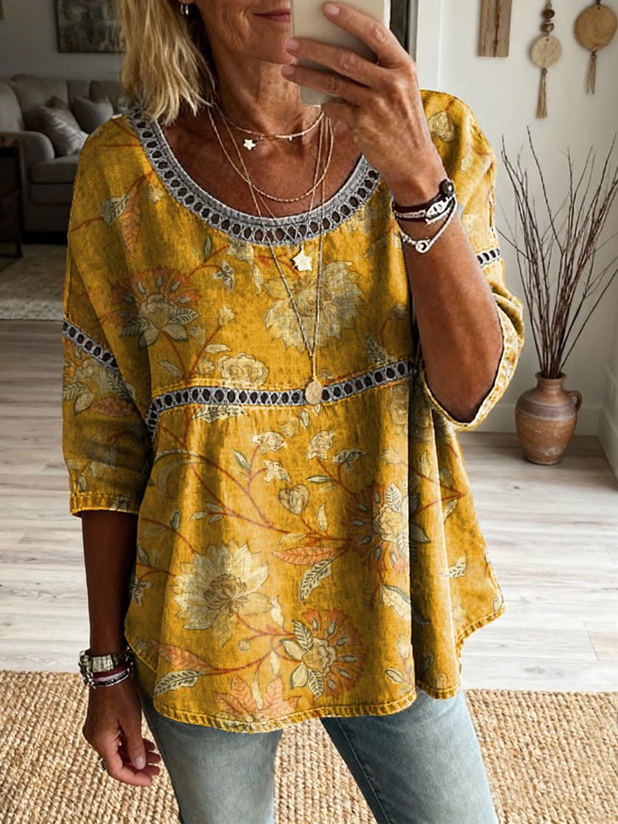 Women's Retro Ethnic Floral Art Print Casual Three-quarter Sleeve Round Neck Hollow-out Top