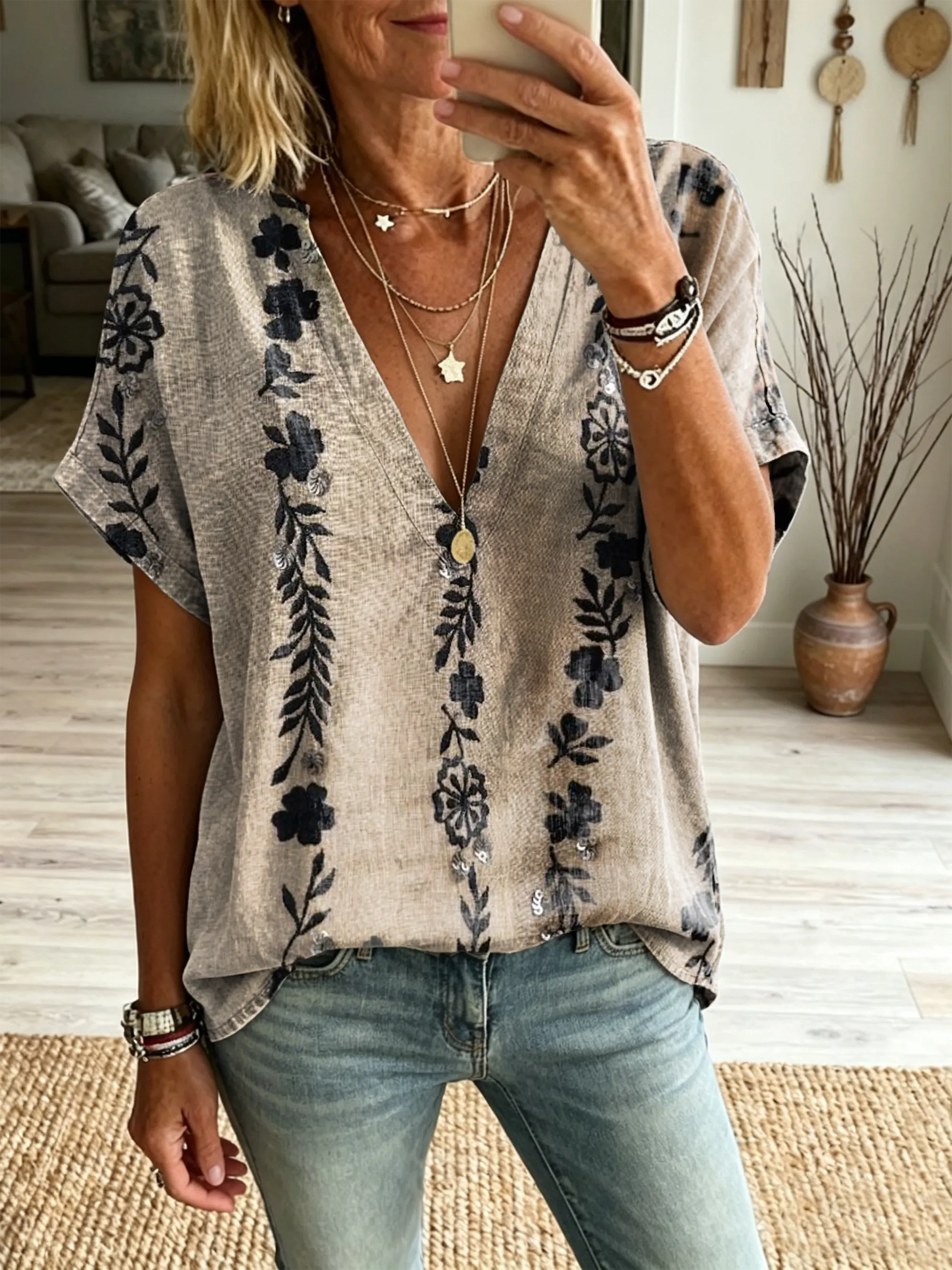 Women's Vintage-Textured Floral Art Print Casual V-Neck Short-Sleeve Shirt