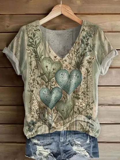 Women's Heart-shaped Floral Pattern Art Print V-neck Short Sleeve