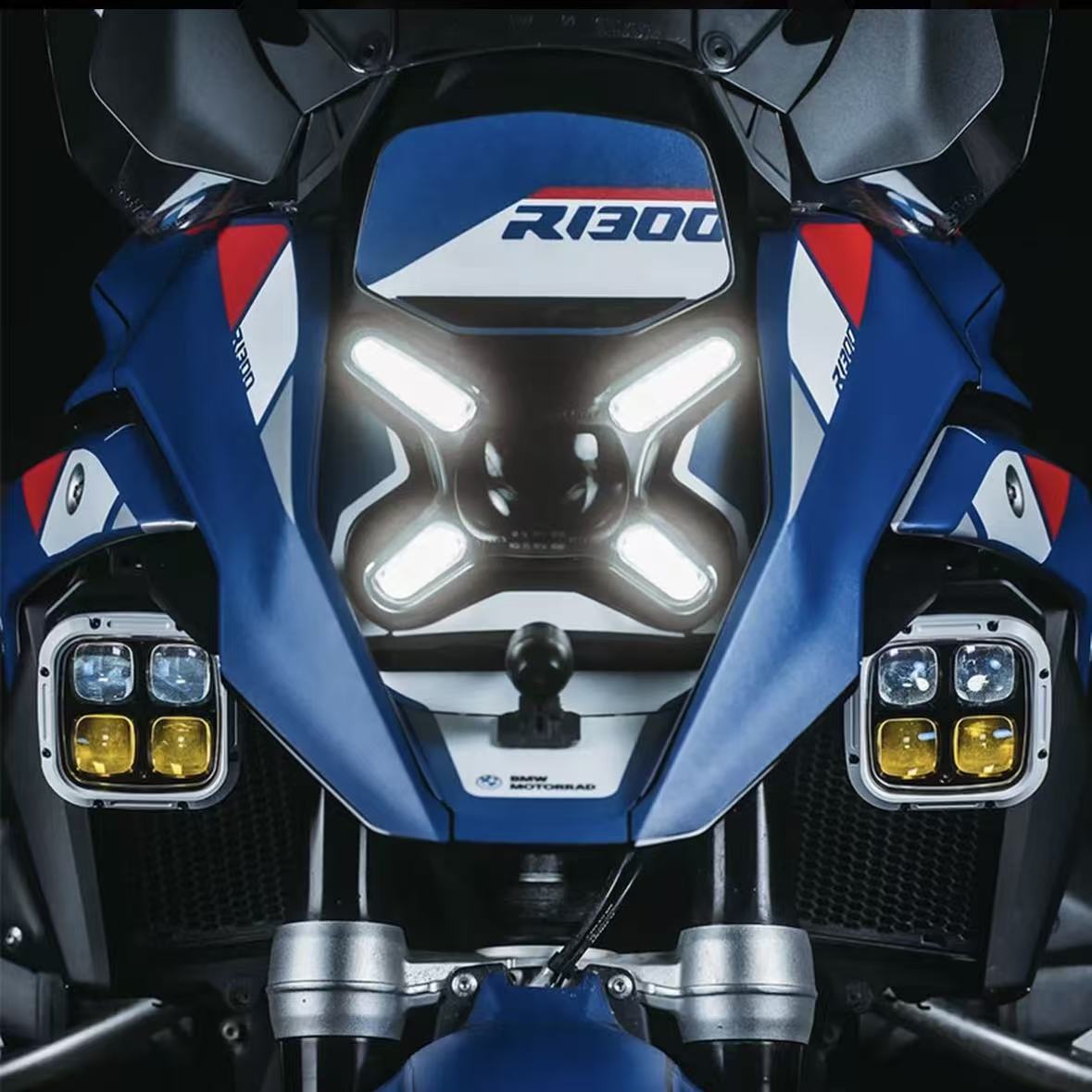 GR G4 Square Auxiliary Spotlight Kit