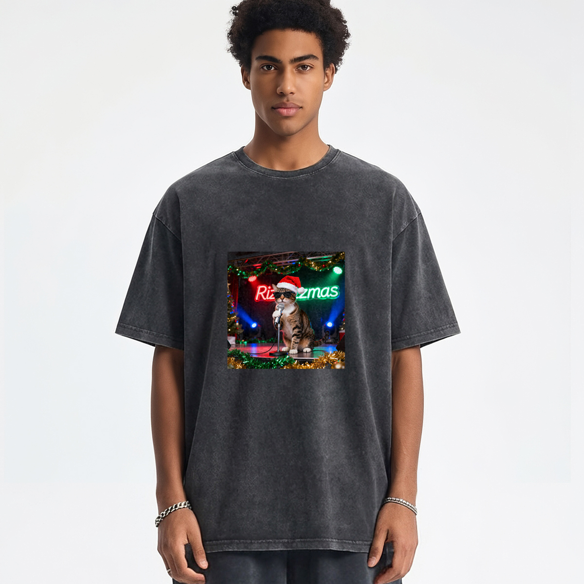 The cat singing while wearing a Santa hat Washed T-shirt