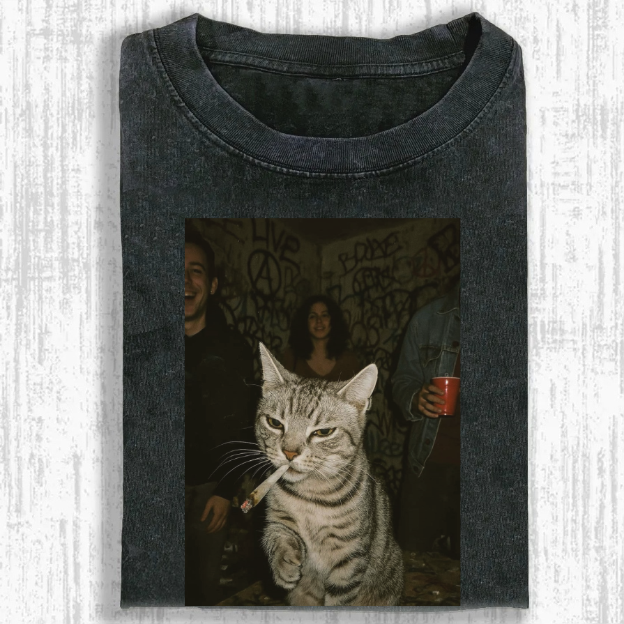 Smoking chill cat Washed T-shirt