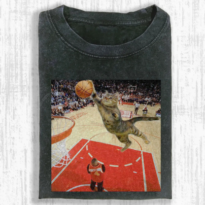 Feline Court Conqueror Washed T-shirt