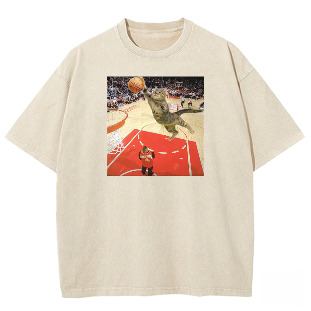 Feline Court Conqueror Washed T-shirt