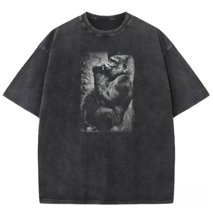 Primates Ponder Washed T-shirt