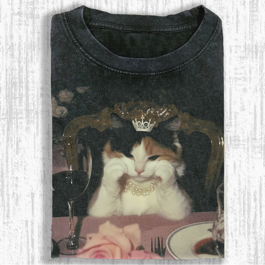 Elegant Kitten Washed T-shirt