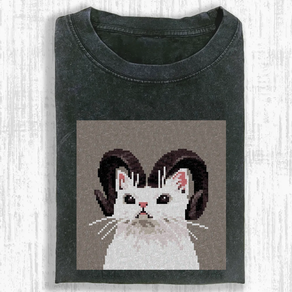 Ram-Horned Feline Pixel Washed T-shirt