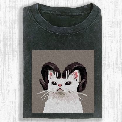 Ram-Horned Feline Pixel Washed T-shirt