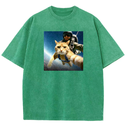 Sky-high Selfie Cat Washed T-shirt