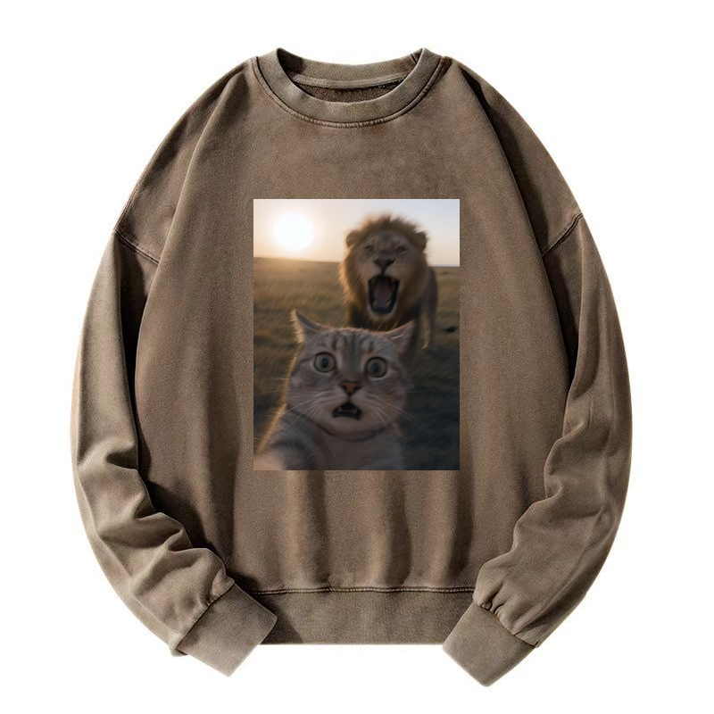 Wacky Cat Washed Sweatshirt