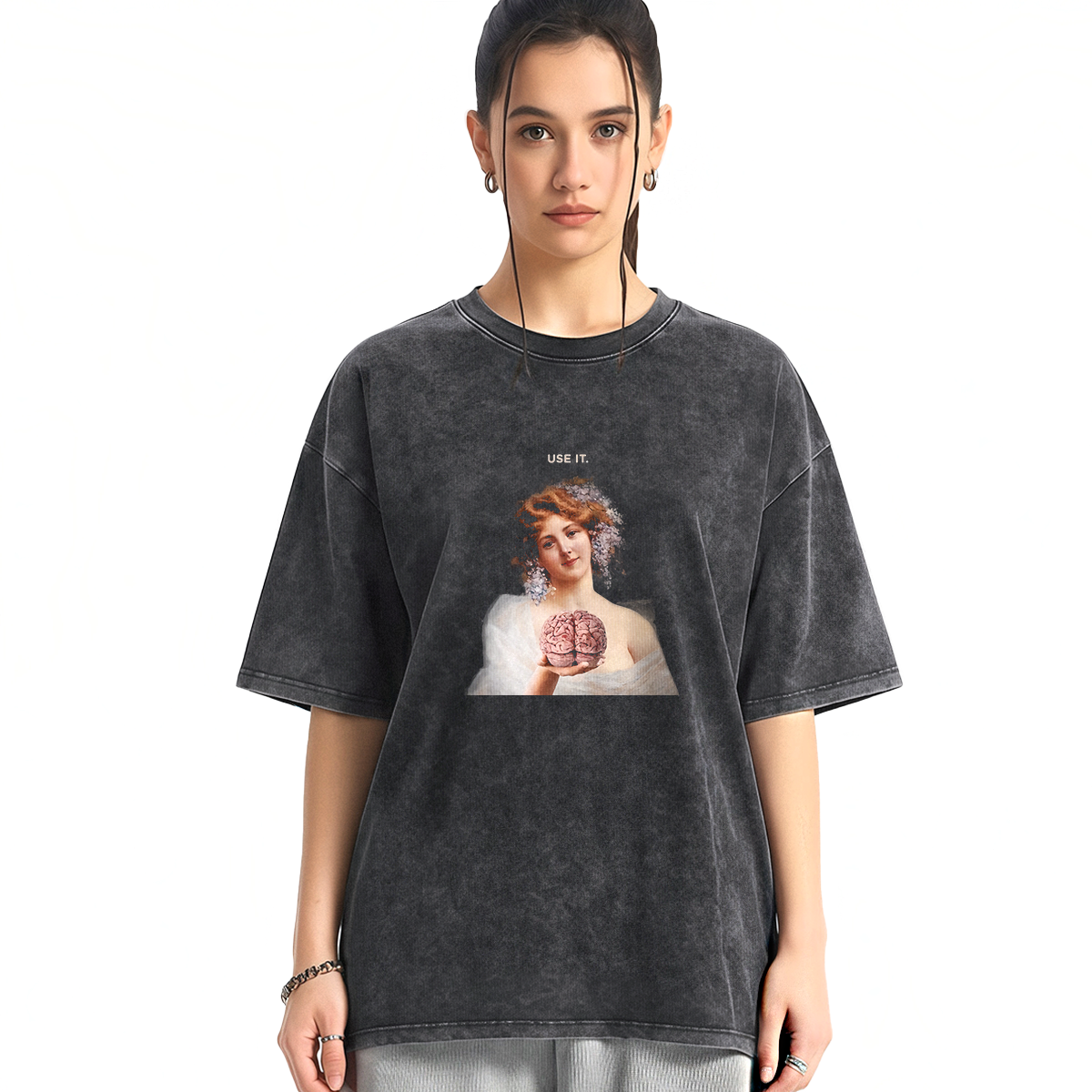 USE YOUR BRAIN Washed T-shirt