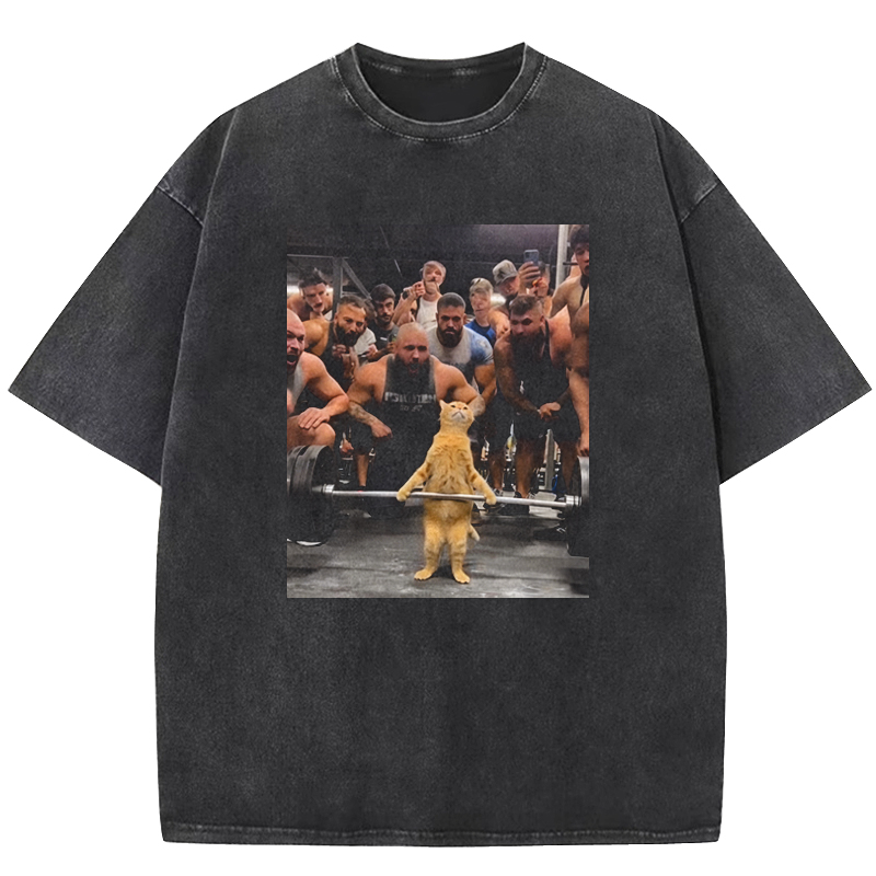 Weightlifting cat Washed T-shirt