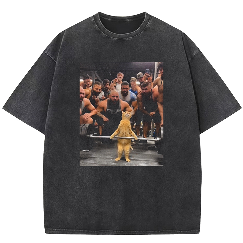 Weightlifting cat Washed T-shirt