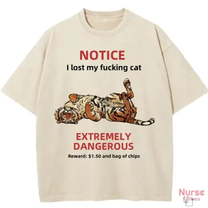 Washed cotton T-shirt with "I Lost My Cat" print, perfect for cat lovers and casual wear enthusiasts.