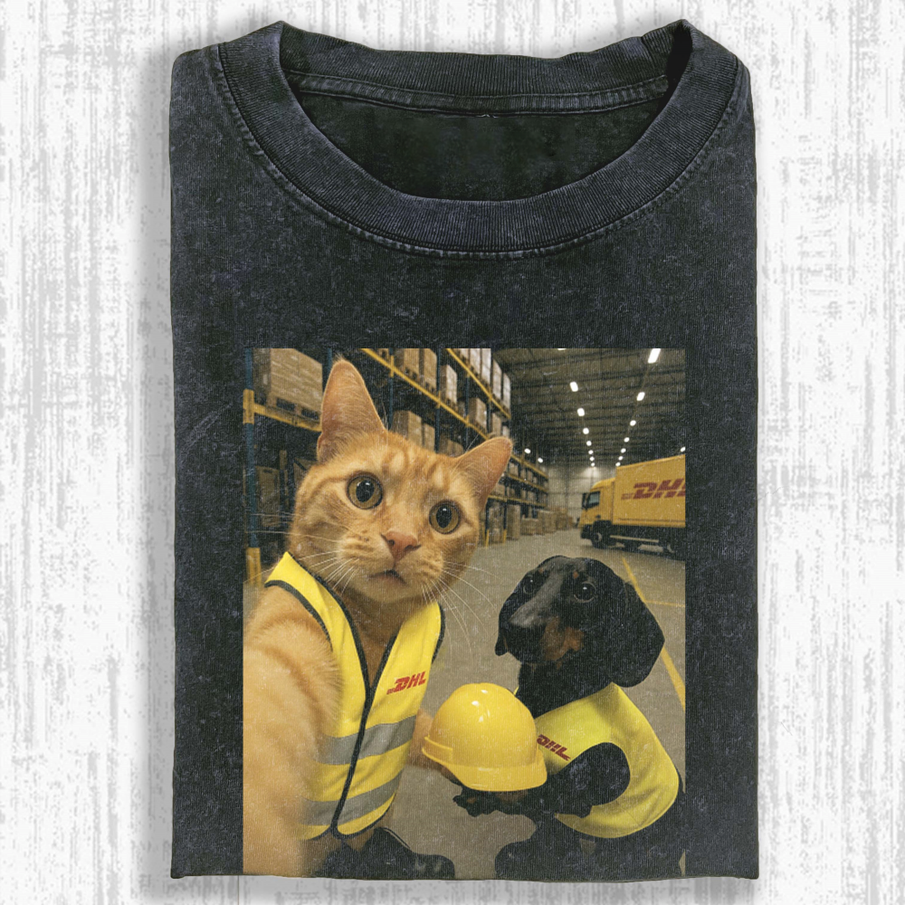 Cat selfie Washed T-shirt
