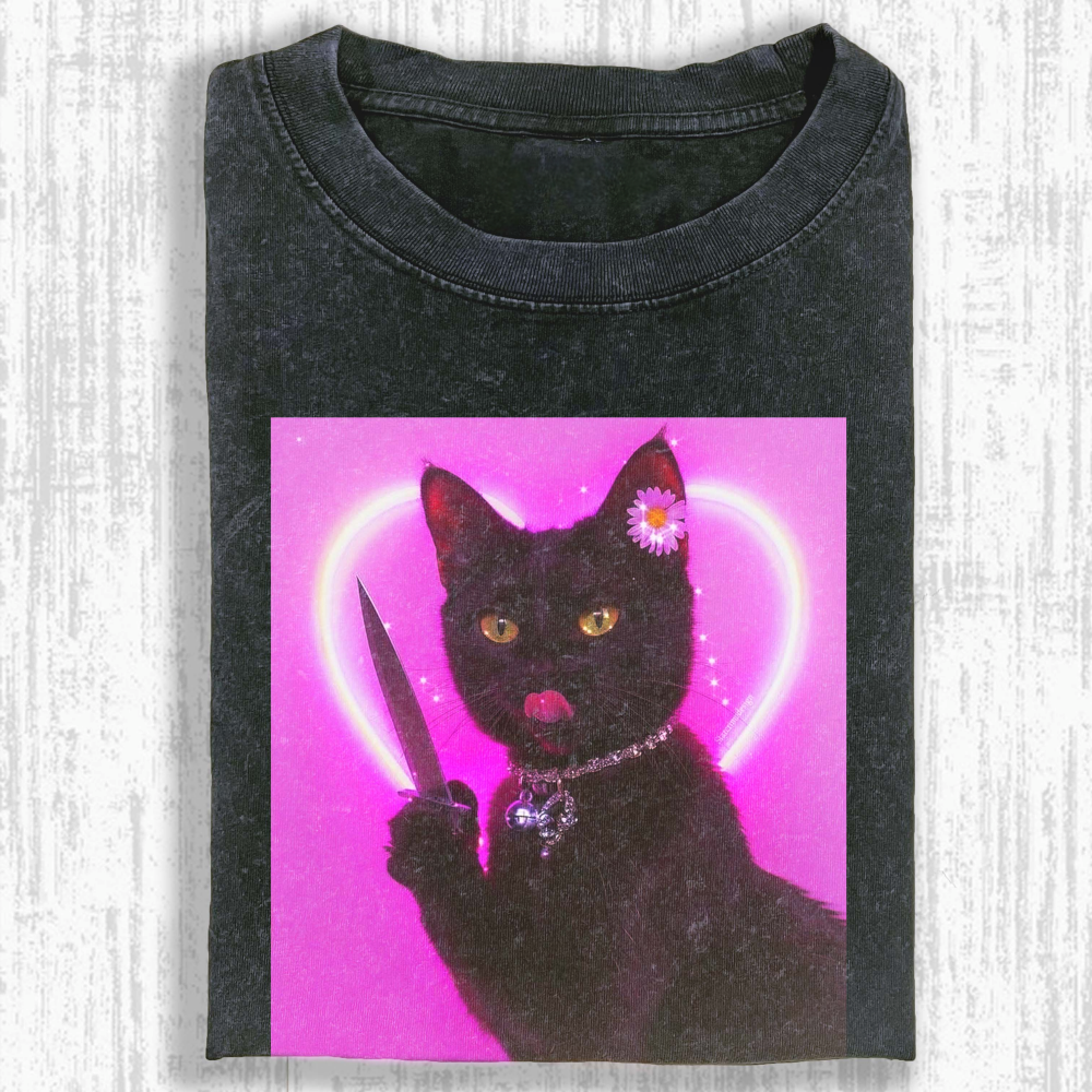 Elegant cat Washed T-shirt