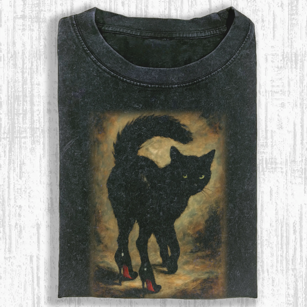 Wacky cat Washed T-shirt