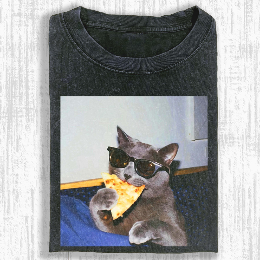 Wacky cat Washed T-shirt
