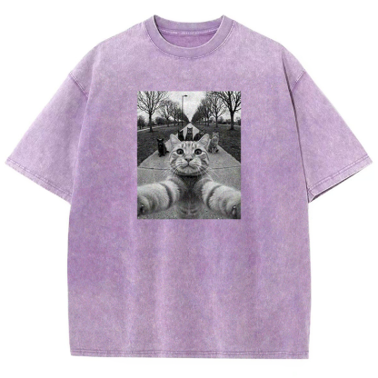 Feline Selfie Club Washed T-shirt