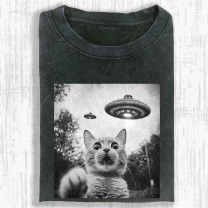 Alien Encounter Cat Washed T-shirt