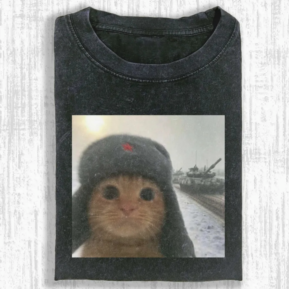 Wacky cat Washed T-shirt