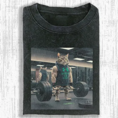 Gym cat Washed T-shirt