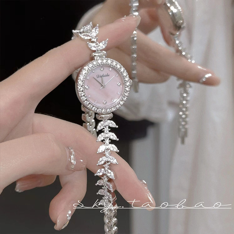 法式小众手表女森系鱼骨带钻美人鱼手表女小香风气质