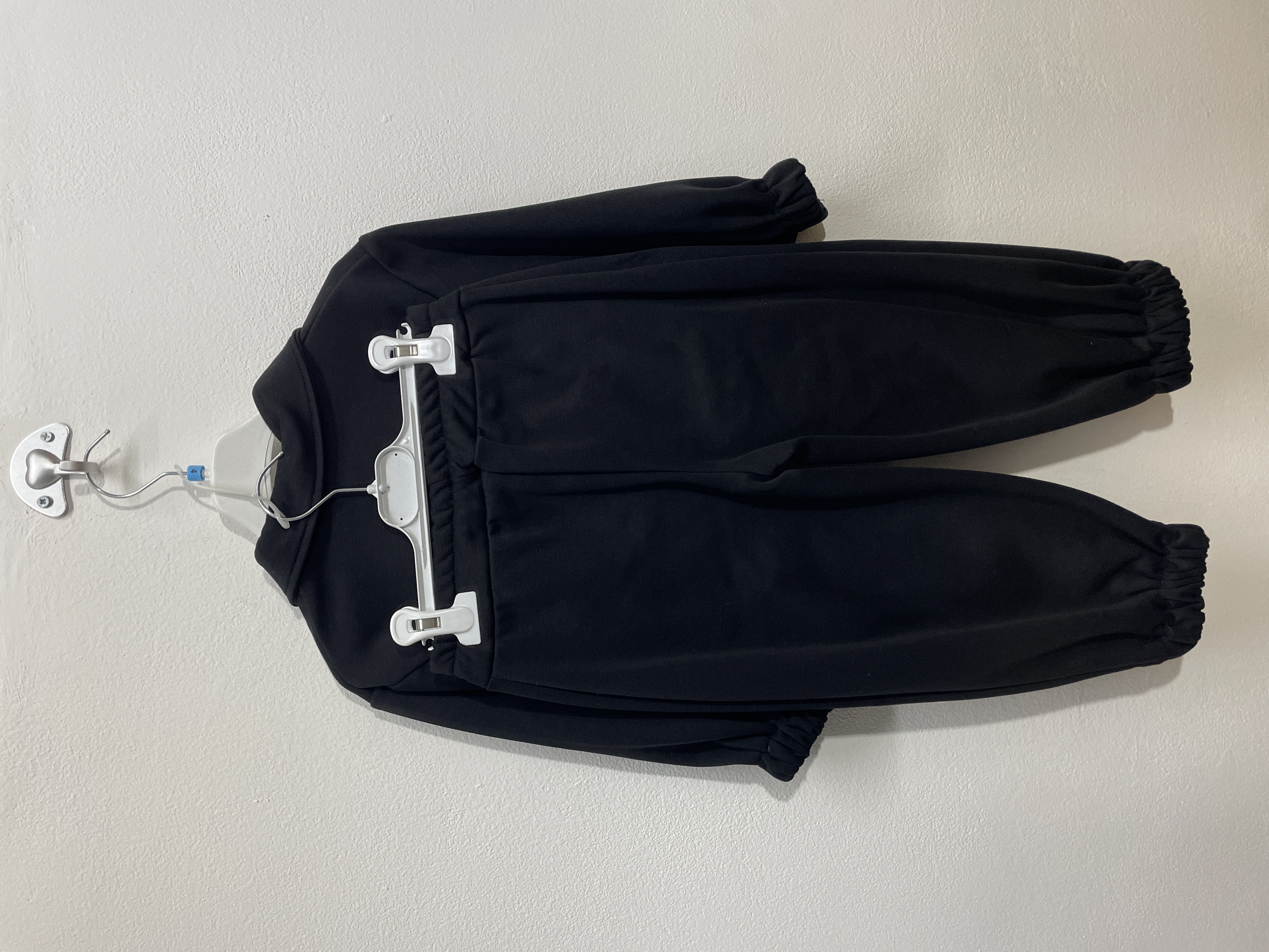 2083A | Tuta felpato 