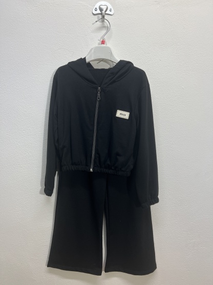 2005 | Tuta semplice 