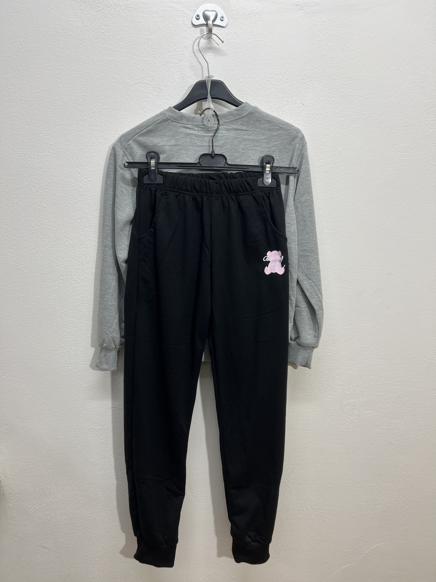 HY-476 | Tuta con orso a fiore 